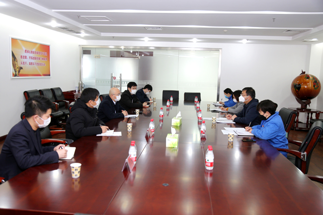 鄭州銀行洛陽(yáng)分行行長(zhǎng)田煒、副行長(zhǎng)金昱一行到萬(wàn)基控股集團(tuán)調(diào)研