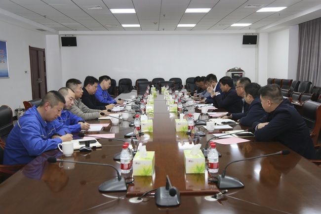 新疆建設(shè)兵團(tuán)第十三師新星市黨委副書記、師長劉文勝一行到萬基控股集團(tuán)調(diào)研