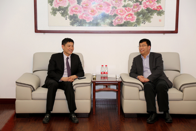 廣東英聯(lián)包裝股份有限公司董事長、總經(jīng)理翁偉武一行到我公司訪談